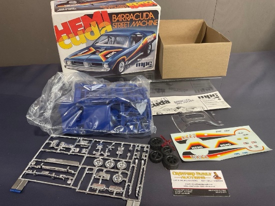 Vintage & Rare MPC 1/25 Scale Model Kit, Hemi Cuda, Street Machine, NIP, look complete
