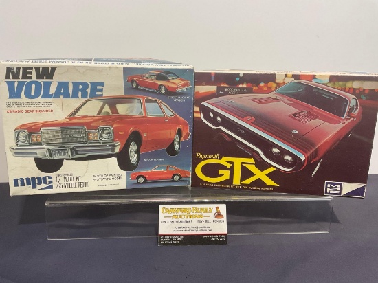 2 MPC 1/25 Scale Car Model Kits, Plymouth Volare & GTX, two building versions each