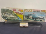 2 Jo-Han 1/25 Scale Car Model Kits, Plymouth Police Emergency Wagon & 69 Road Runner Oval Track