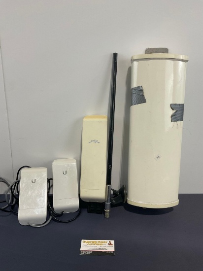 Set of 5 Antennas, L-Com HG2414SP-120, NanoStation M5 SWX-M5 & LOCOM2 & LOCOM5