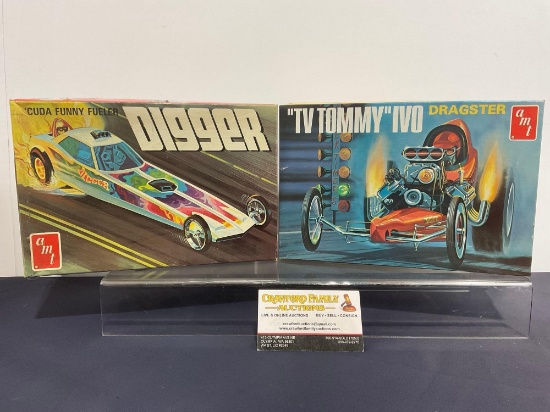 Pair of Car Model Kits, 1:24 Scale AMT Cuda Funny Fueler Digger & Tv Tommy Ivo Dragster
