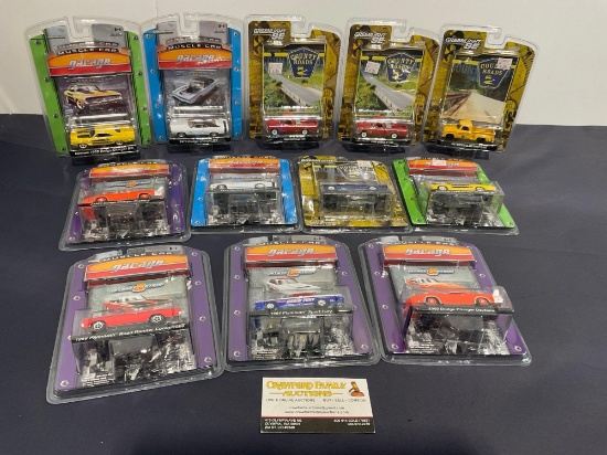 12 Greenlight Muscle Car Garage Model Cars, Dodge D-100 Trucks & Charger, Plymouth Road Runner