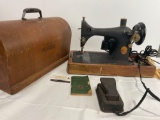 Antique Singer Sewing Machine model 128, Bentwood Carrying Case