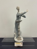 Vintage LLADRO Statue, no 4653 Porcelain Orchestra The Conductor, Elegant Matte Finish