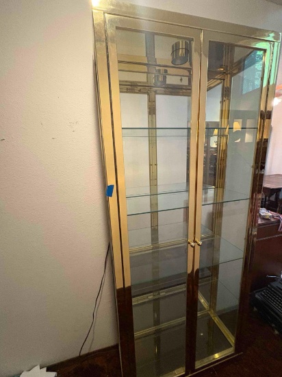 Lighted 4 shelf Glass display cabinet w/ gold trim tested works may need a light bulb.