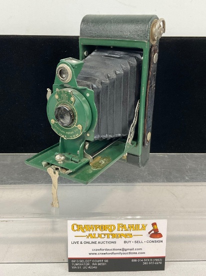 Eastman Kodak Co. Rainbow Hawk-Eye No.2 Folding Model B, Green finish