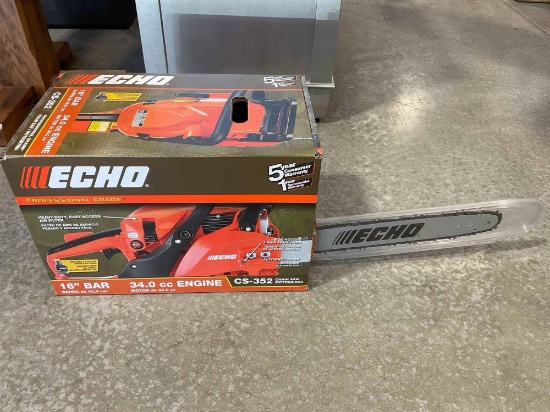 NIB Echo 16" Bar 34.0 cc Engine Chain Saw Model CS-352. Good Condition. See pics.