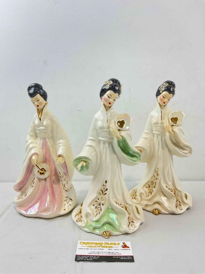 3 pcs Vintage Josef Originals Ceramic Lady Figurines, incl. 2x Cho Cho. Fair Condition. See pics.