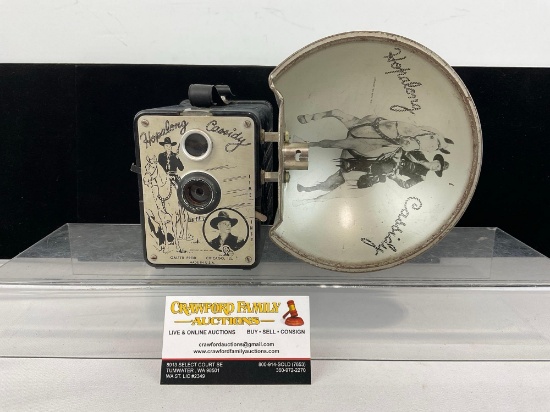 Vintage 1940 Hopalong Cassidy Box Camera, Galter Prod. w/flash module