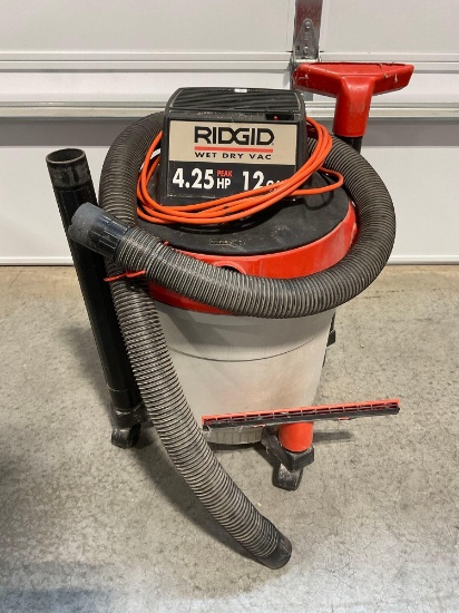 Ridgid Wet Dry Vacuum 4.25 HP 12 Gallons, tested & working, WD12000