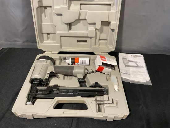 Porter Cable Model FN250A 16 GA Finish Nailer in molded plastic case, w/manual