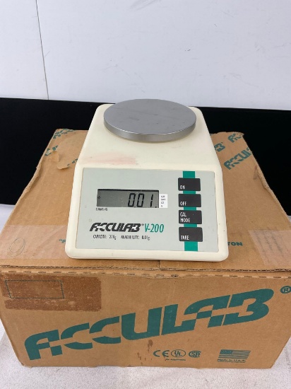 Acculab V-200 Digital Portable Balance Scale, w/9 volt battery, no ac adapter, original box