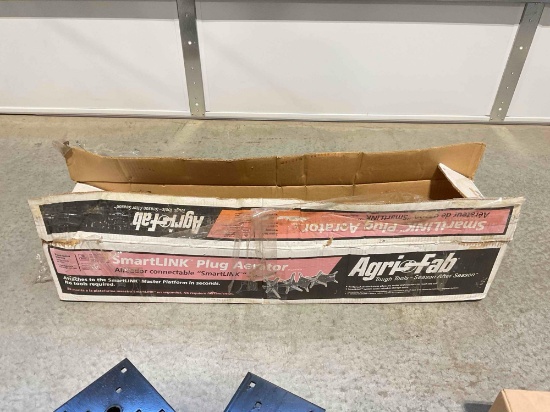 AgriFab SmartLINK Plug Aerator Model 45-0474. Fair Condition. See pics.