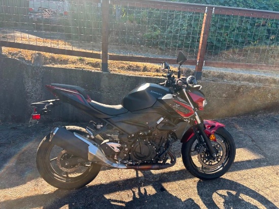 Kawasaki ER400-Z400 Sport Motorcycle w/ only 3779 miles, 2nd owner, good condition!