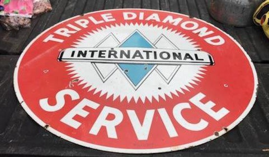 International Triple Diamond Service Sign