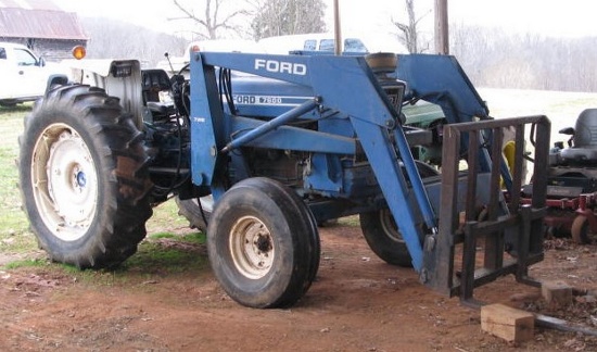 1980 Ford 7600 Tractor with Forks
