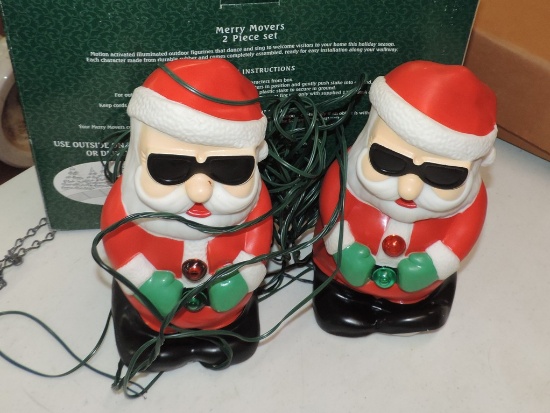 Two-Piece Merry Movers Dancing Santa Clauses