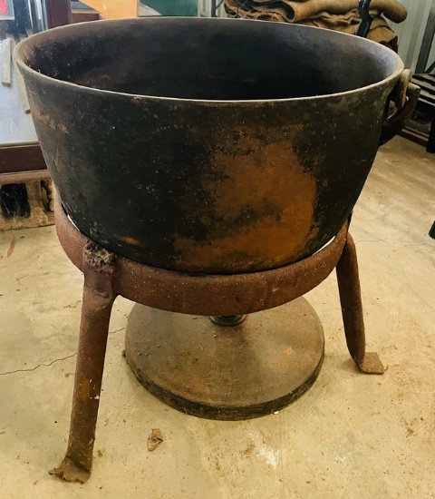 Cast Iron Pot On Stand
