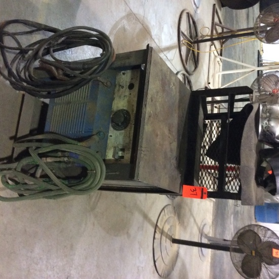 Miller SRH-444 welder w/ cart & leads.