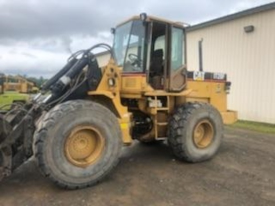 Caterpillar IT28F Integrated Tool Carrier Rubber Tire Loader, 20.5R X 25 Tires, Hyd Quick Attach, 25