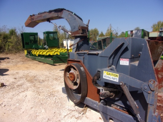 WOODSMAN 790 DISC CHIPPER