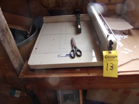 PAPER CUTTER