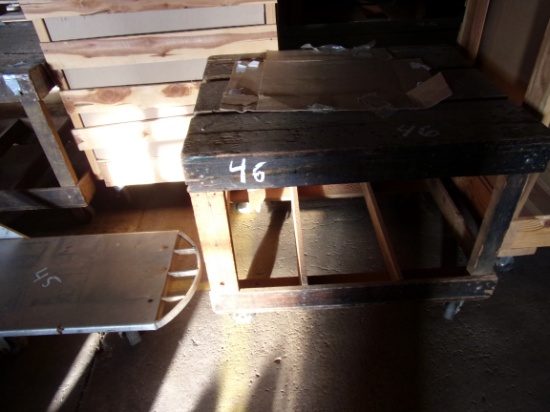 30" X 38" ROLLING TABLE