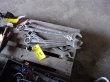 SET OF LG OPEN WRENCHES