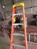 6' STEP LADDER