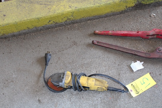 DEWALT GRINDER