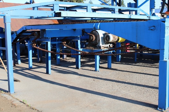 13' X 18' 4 STRAND LUMBER DECK W/REVERSIBLE ELECT DRV