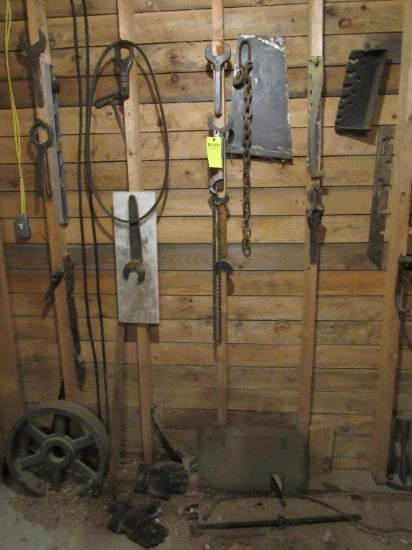 CONTENTS ON WALL & ALL UNSOLD PARTS IN ROOM