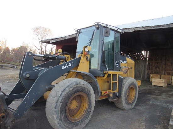 JOHN DEERE 444J  RUBBER TIRE LOADER W/ENCLOSED CAB & 22,540 HRS