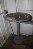 SAW HAMMERING STAND