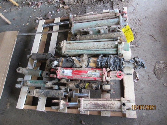 (2) PALLET OF HYDRAULIC CYLINDERS & VALVES