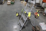 STEP STOOL