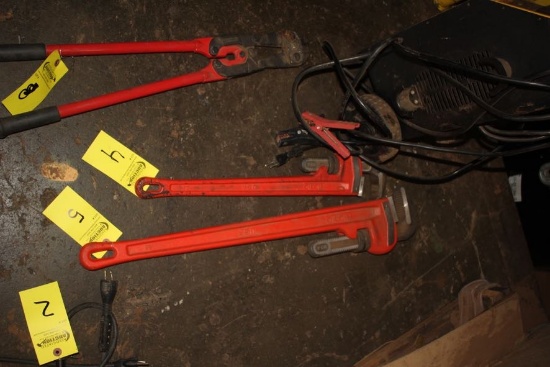 24 IN PIPE WRENCH