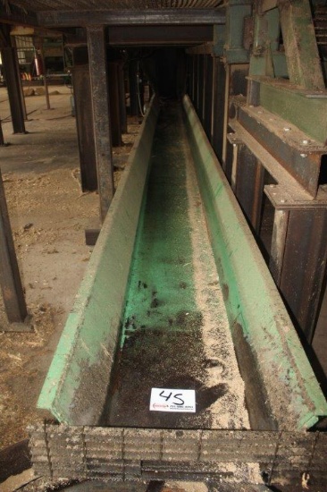 Precision Vibrating Conveyor 18in btm x 25.5in top x 9.75in deep x 40ft w/ Drive