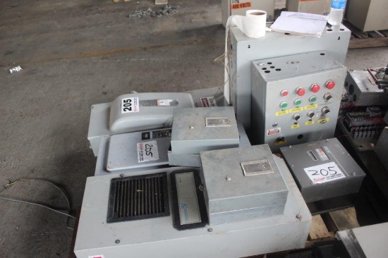(2) 200 Amp Disconnects, 1 AC Tech Motor Control & (2) Allen Bradley #1 Reversing Starters