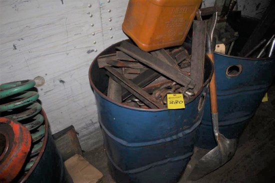 Barrel w/Barn Sweep Chain