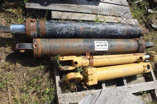 (4) Hyd Cylinders