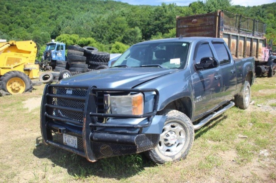 2007 GMC 2500HD Pickup Truck w/Duramax Diesel Engine, Automatic, Miles and Running Condition Not Kno