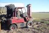 Clark 6,000lb Forklift, Non-Running, S/N CFY60 89-500