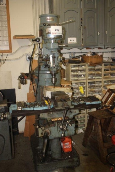 "Manhattan" Turret Milling Machine, S/N 1033