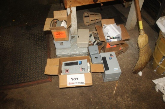 (1) Cutler Hammer Size 0 Starter Square D - Switch Boxes & Other Related It