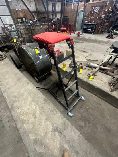 Rollaway Mechanics Work Seat
