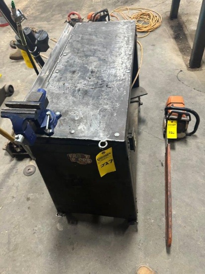 Rollaway Steel Work Cart w/Vise