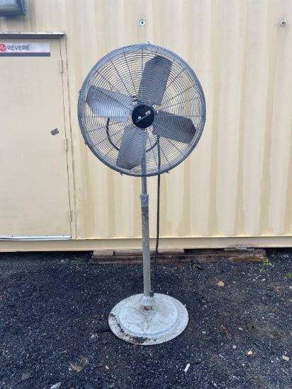 Maxess 32" Pedestal Fan, Located at: 6 Hwy 23 NE, Suwannee, GA 30024