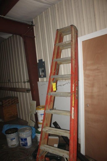 8' Fiberglass Step Ladder