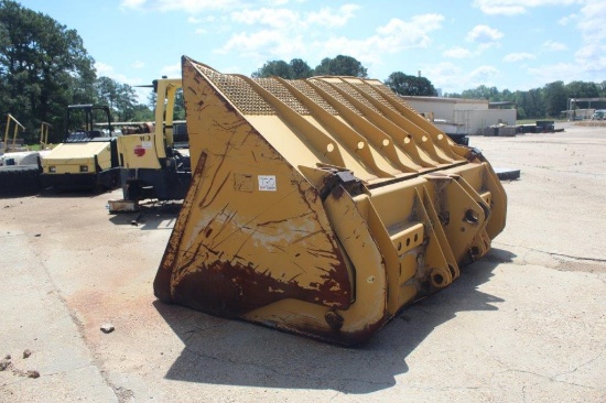 CAT 9yd Pin On Bucket w/Pins